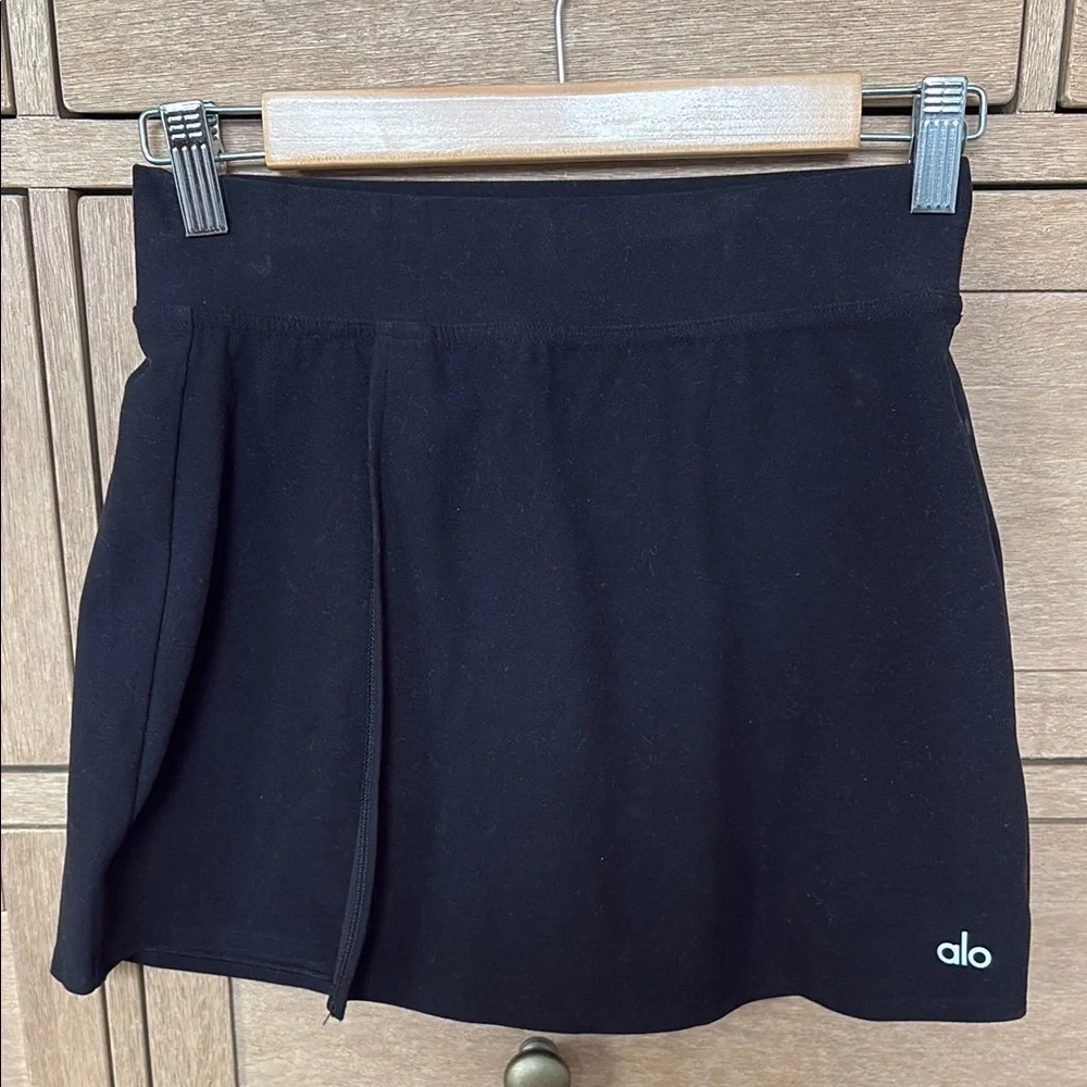 NWOT Alo Black Athletic Skirt